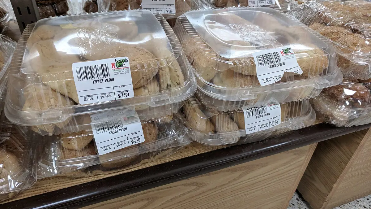 MacLeans Highland Bakery – bakery in Lossiemouth town centre